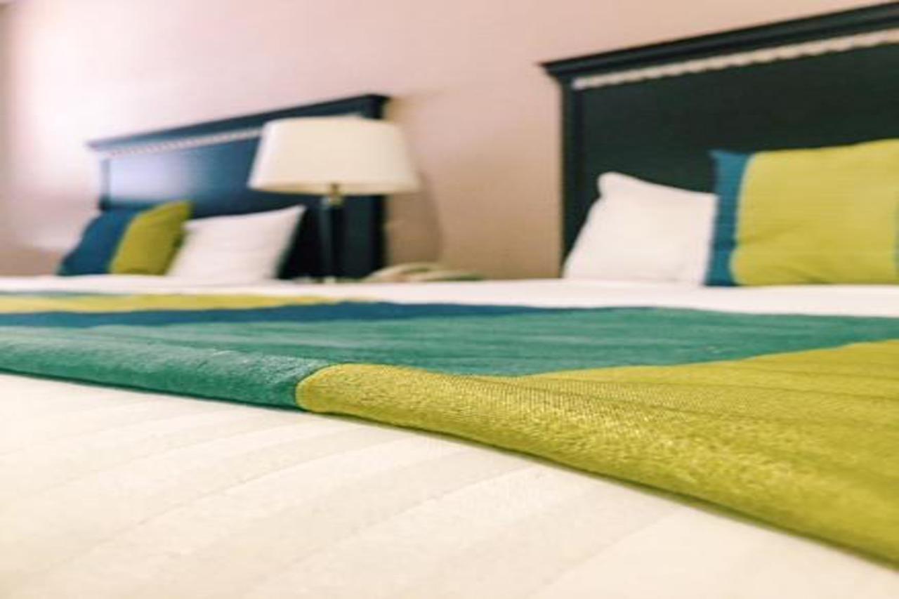 19 Atlantic Hotel Вирджиния-Бич Экстерьер фото